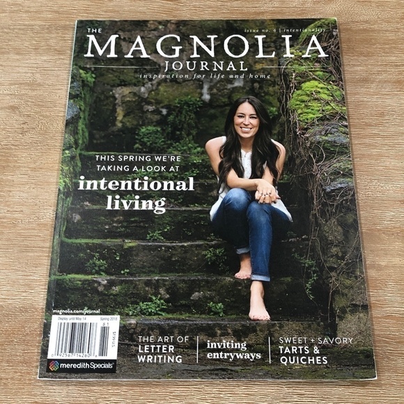 Magnolia Home Archival Lot of 8 Journals Including Premiere Issue - Picture 6 of 9